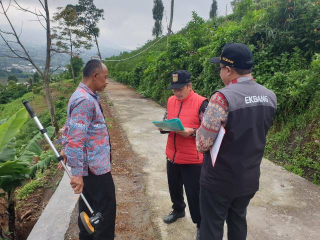 Kecamatan Kejajar Laksanakan Monitoring dan Evaluasi Bantuan Keuangan di Desa Kreo